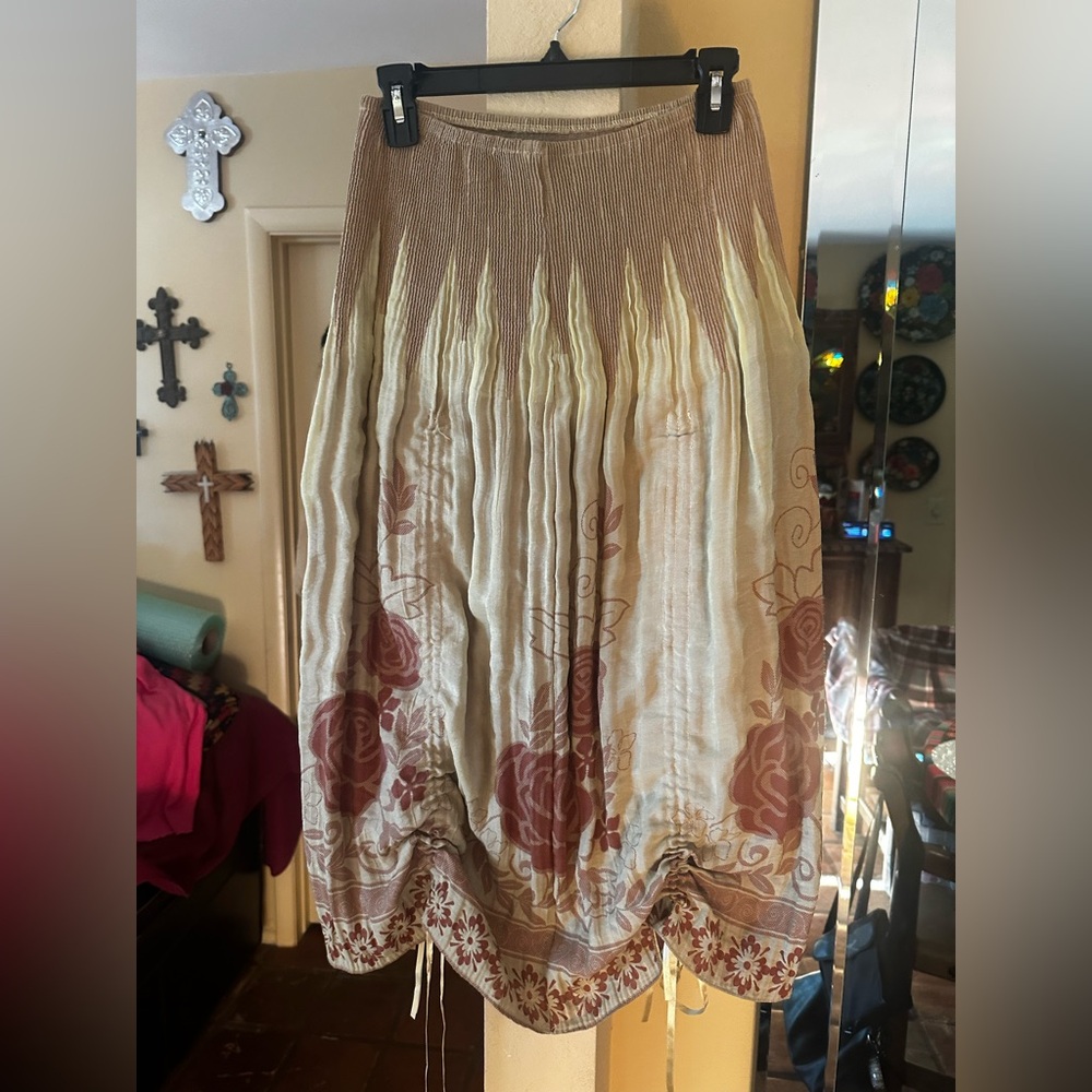 Vintage 1990’s Skirt Floral Pattern